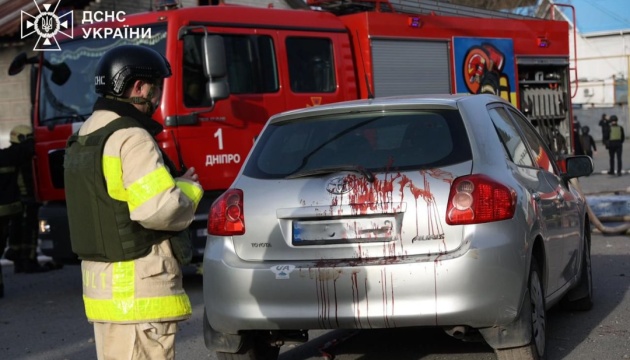 У Дніпрі кількість постраждалих від ракетної атаки зросла до 18