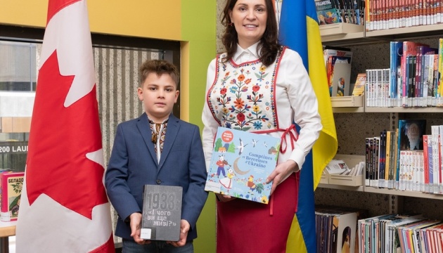 u kanadi zjavilasja druga ukrayinska knizhkova polichka a932ca2