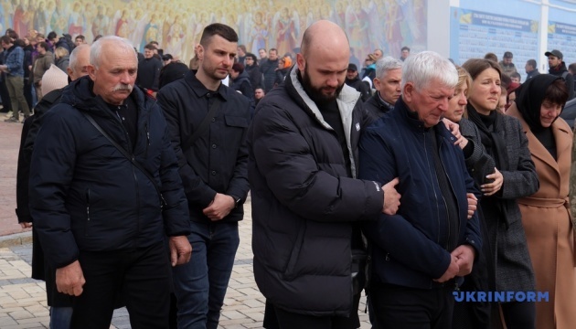 u kiyevi poproshhalisja iz zagiblim aktivistom ta vijskovim pavlom petrichenkom 2a3fa3d