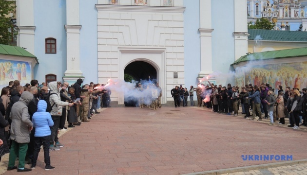 u kiyevi poproshhalisja iz zagiblim aktivistom ta vijskovim pavlom petrichenkom 62857bc
