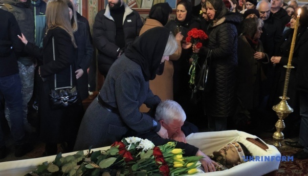 u kiyevi poproshhalisja iz zagiblim aktivistom ta vijskovim pavlom petrichenkom a951856