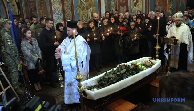 u kiyevi poproshhalisja iz zagiblim aktivistom ta vijskovim pavlom petrichenkom b2cf946