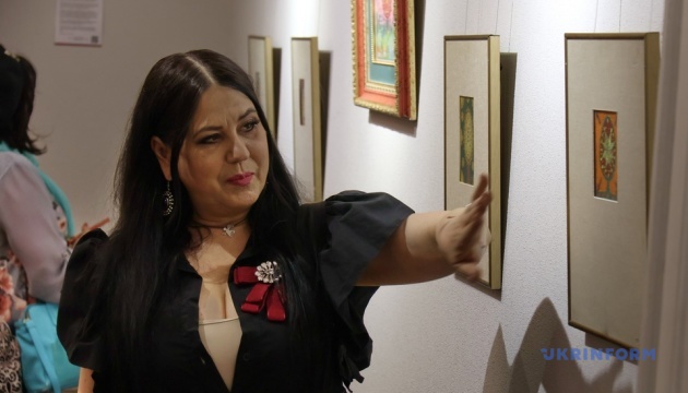 u kiyevi vidkrilasja personalna hudozhnja vistavka anzheliki rudnickoyi 8ab5566