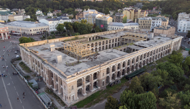 У КМДА закликають передати Гостиний двір у комунальну власність