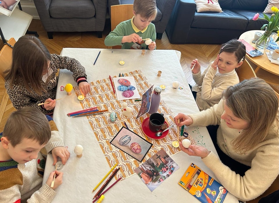 u parizhi ditej navchali pisankovogo rozpisu b3fd44e