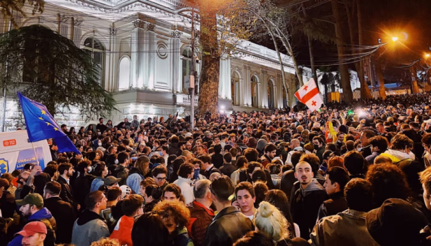 У Тбілісі поліція затримала 14 людей на мітингу проти закону про «іноагентів»