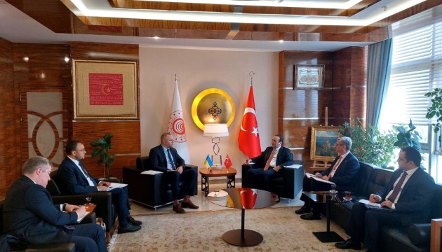 У Туреччині обговорили залучення компаній до відбудови України