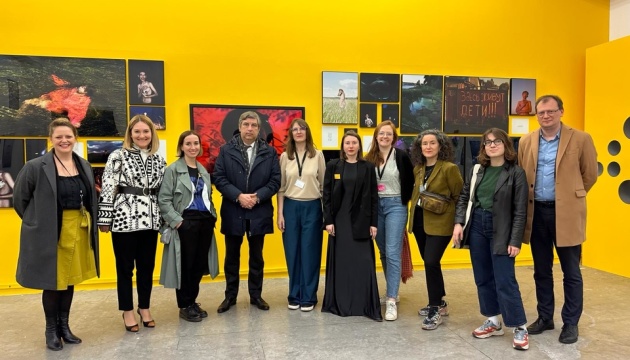 ukrayina predstavila programu na festivali molodoyi yevropejskoyi fotografiyi u parizhi df05a32