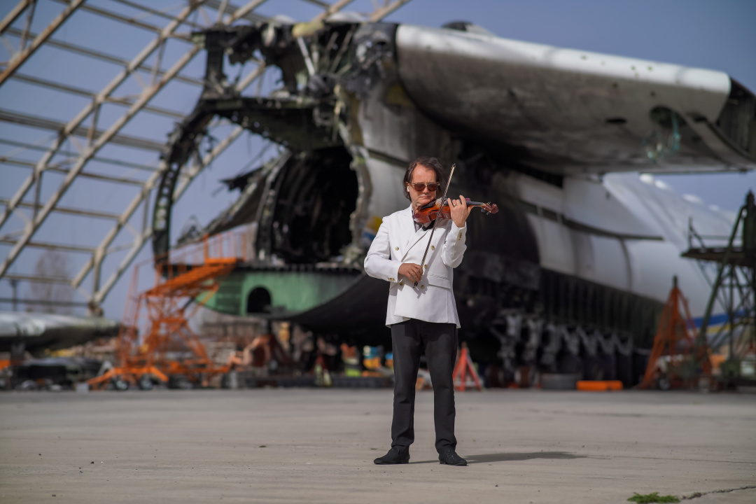 vsesvitno vidomij skripal vasil popadjuk zigrav na tli znishhenoyi mriyi bde7e05