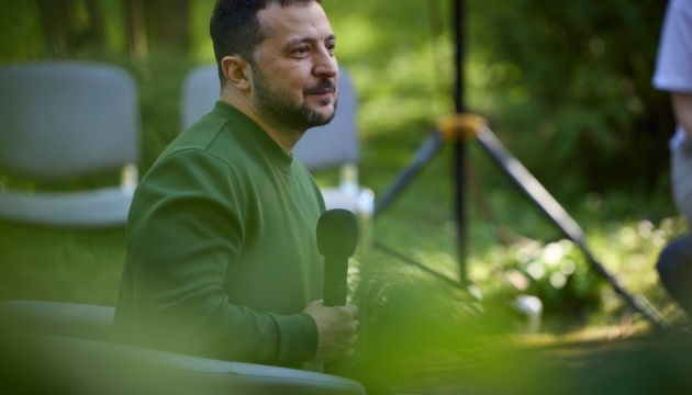 zelenskij zustrivsja zi studentami cherniveckih universitetiv 98bd999