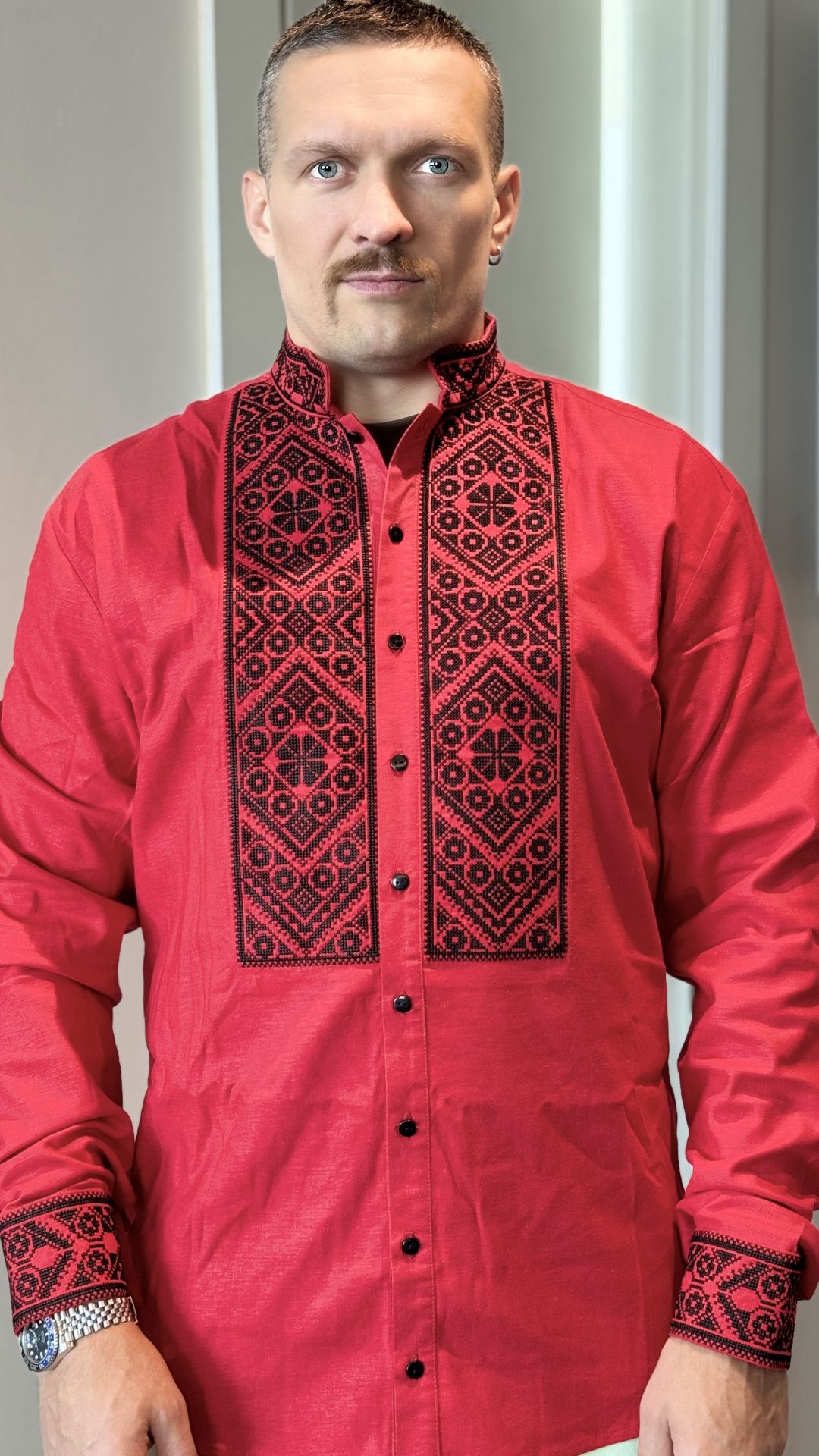 chervonu vishivanku dlja usika lvivski majstrini stvorili za dva tizhni 74dfb10