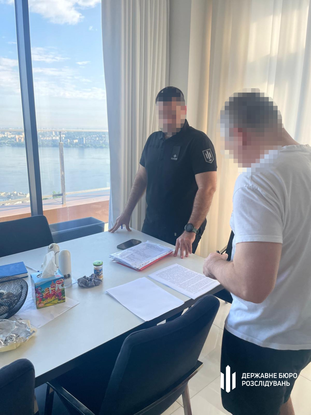 dbr vikrilo mahinaciyi z generatorami dlja vijskovih na ponad 5 miljoniv efec965