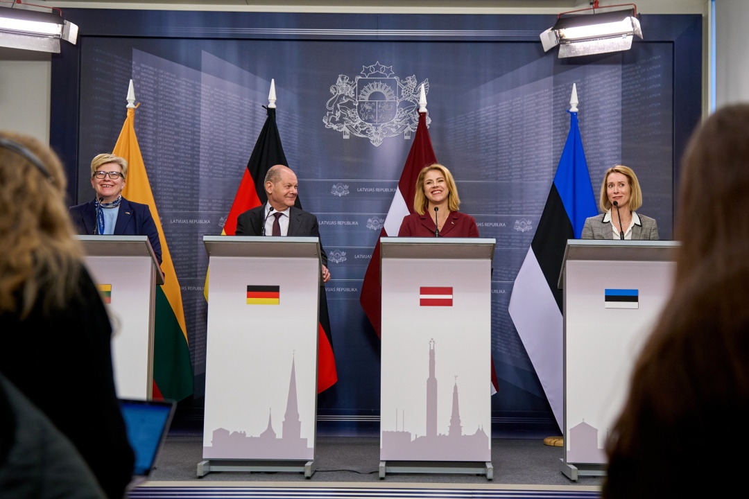 jadernimi pogrozami rf hoche vplinuti na uchasnikiv samitu miru premyerka latviyi 0a98068