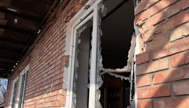 На Херсонщині за добу внаслідок обстрілів поранені четверо людей