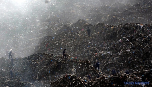 На Тернопільщині від місцевої влади вимагають відшкодувати ₴200 тисяч через стихійні звалища