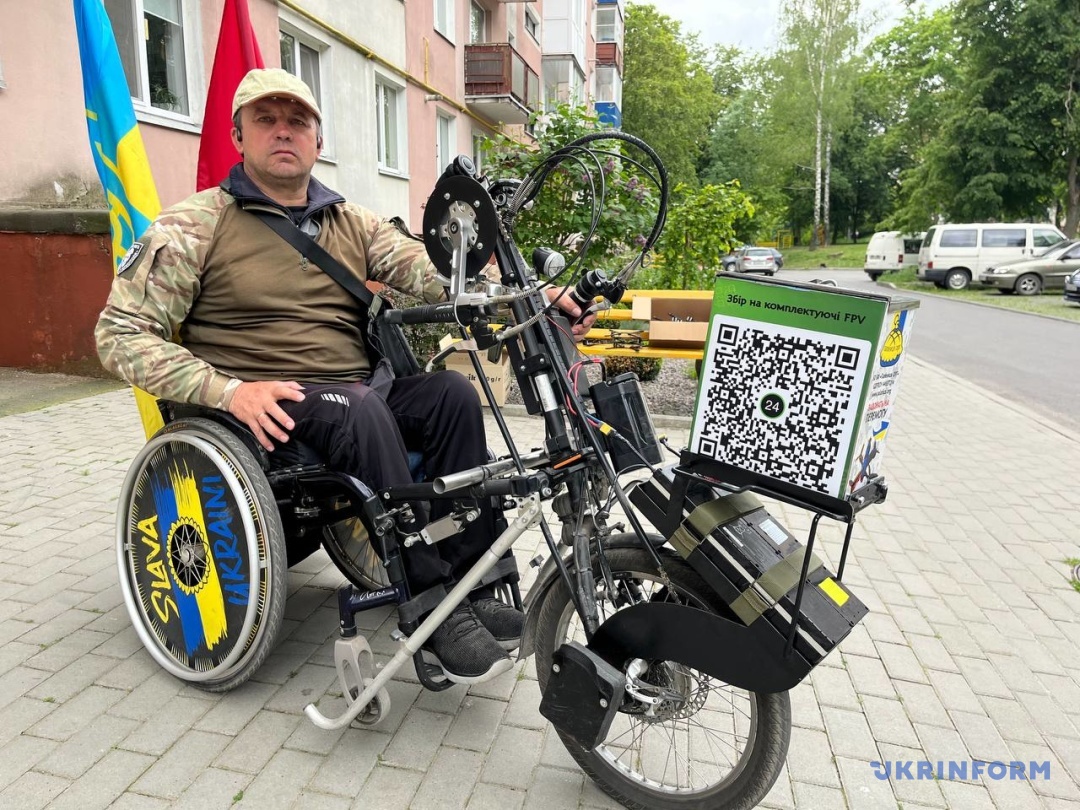 na ternopilshhini volonter na vizku proyihav ponad 300 kilometriv shho zibrati groshi na fpv droni 8ab72ff