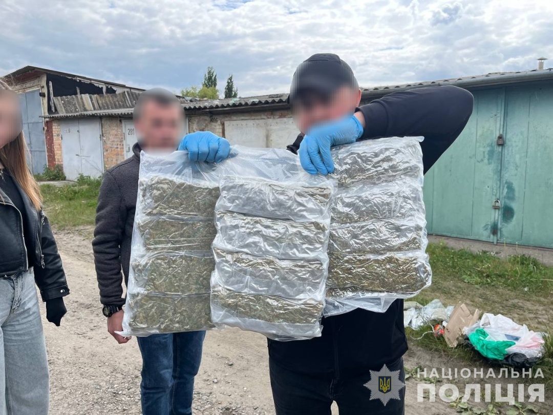 na vinnichchini zneshkodili narkosindikat z miljonnimi oborotami ce677fe