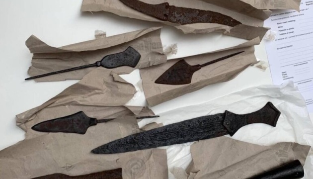 Передані Нідерландами археологічні артефакти зберігатимуться у музеї історії України - МКІП