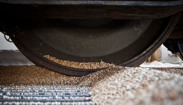 Росіяни зареєстрували на ТОТ близько 500 компаній, через які вивозять українське зерно - ЗМІ