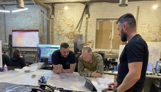 Сирський відвідав бойові підрозділи на Харківському напрямку