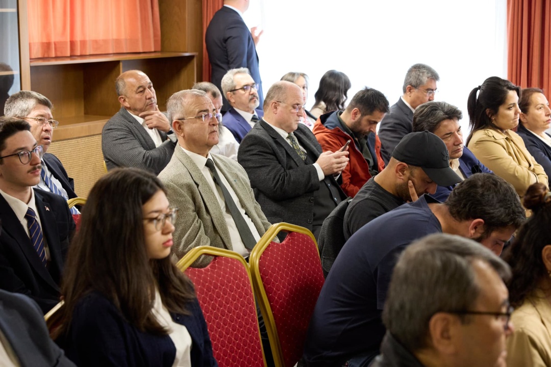 stefanchuk v ankari vshanuvav zhertv deportaciyi krimskotatarskogo narodu 301e5ce