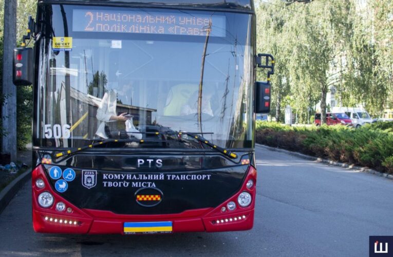 У Чернівцях стартує набір на водіїв тролейбуса