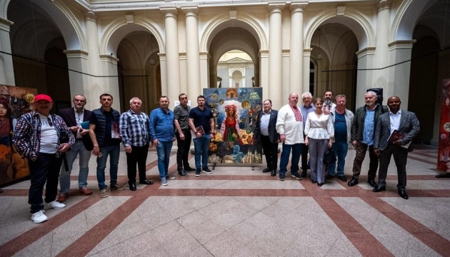 u lvovi vidkrili vistavku poloten na jakih regioni ukrayini predstavleni v zhinochih obrazah fe49923