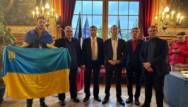 u parizhi vidkrilasja vistavka ukrayinskih ta francuzkih fotografiv golosi svobodi b2e0cb0