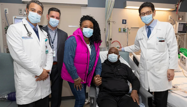 У Штатах помер перший пацієнт, якому пересадили нирку свині