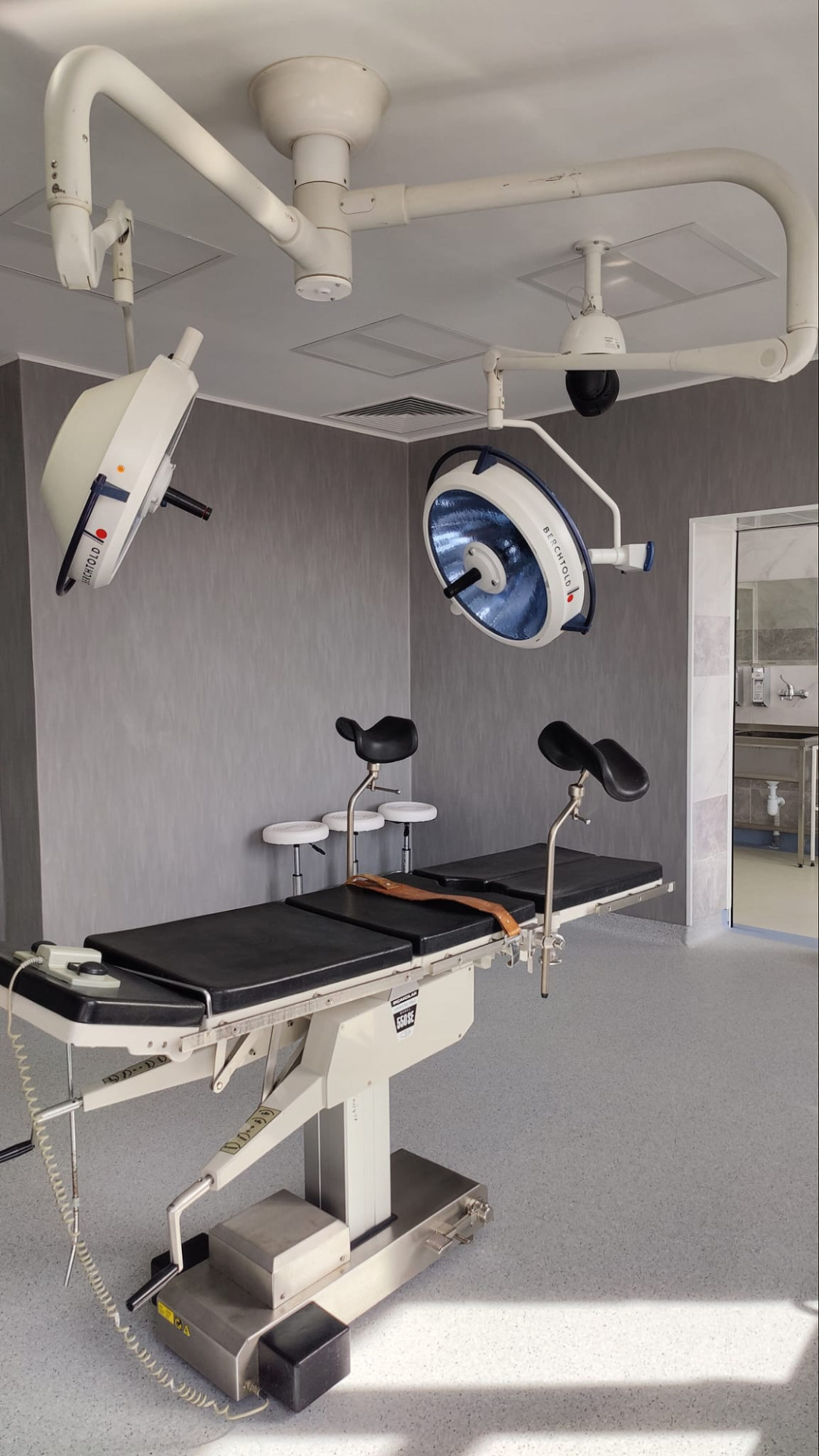 u ternopilskij oblasnij likarni vidkrili onovlenij operacijnij blok 7dc3419