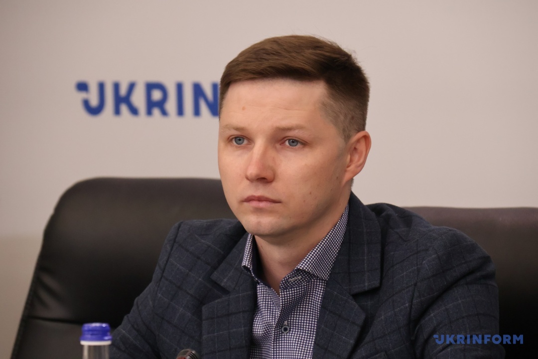 ukrayinska vlada ye povnistju legitimna a sumnivi zakidajut vorozhi ipso eksperti c838cb9