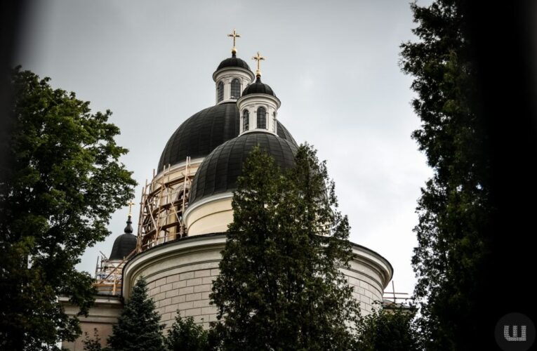 В Україні досі діють понад 8 тисяч церков УПЦ МП: яка ситуація на Буковини