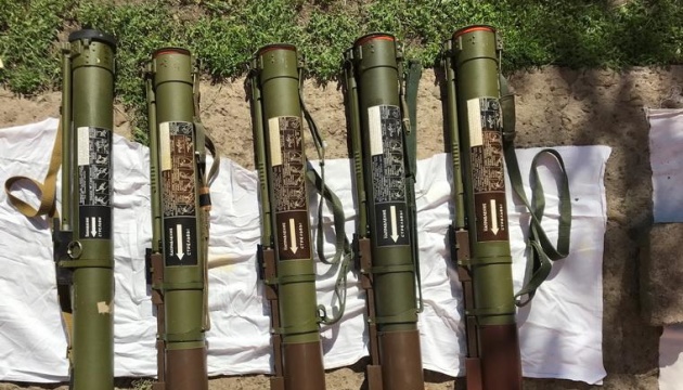 Від початку війни на блокпостах в українців вилучили майже 1,5 тисячі гранатометів
