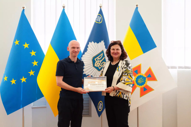 yevrosojuz peredav ukrayini tri suchasni sistemi dlja rozminuvannja mv 10 14824c6