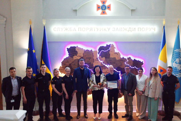 yevrosojuz peredav ukrayini tri suchasni sistemi dlja rozminuvannja mv 10 6b05bf8