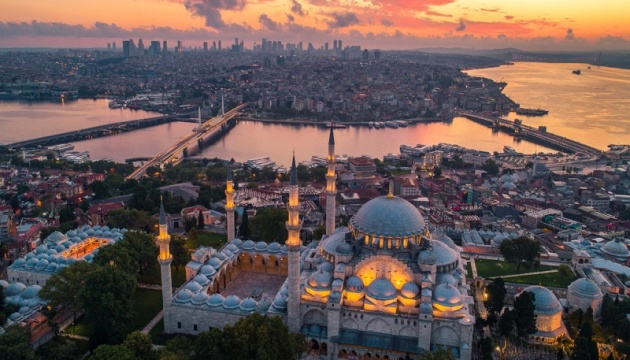 Землетрус біля берегів Стамбула викликав паніку в мегаполісі