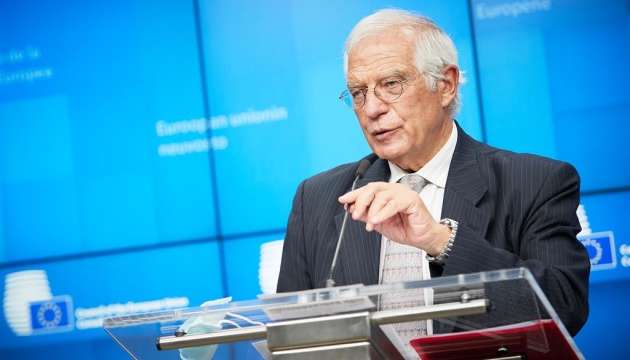 Журналісти у зоні конфліктів мають бути захищені міжнародним правом - Боррель