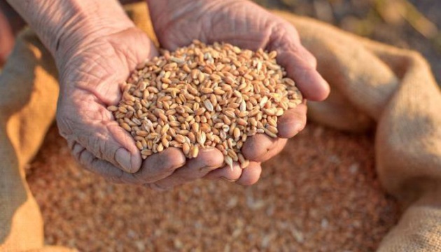 Аграрії Херсонщини безкоштовно отримають понад 200 рукавів для зберігання зерна