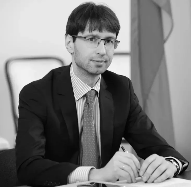 biloruskij diplomat naklav na sebe ruki jmovirno pislja dopitiv kdb zmi 861ffd9