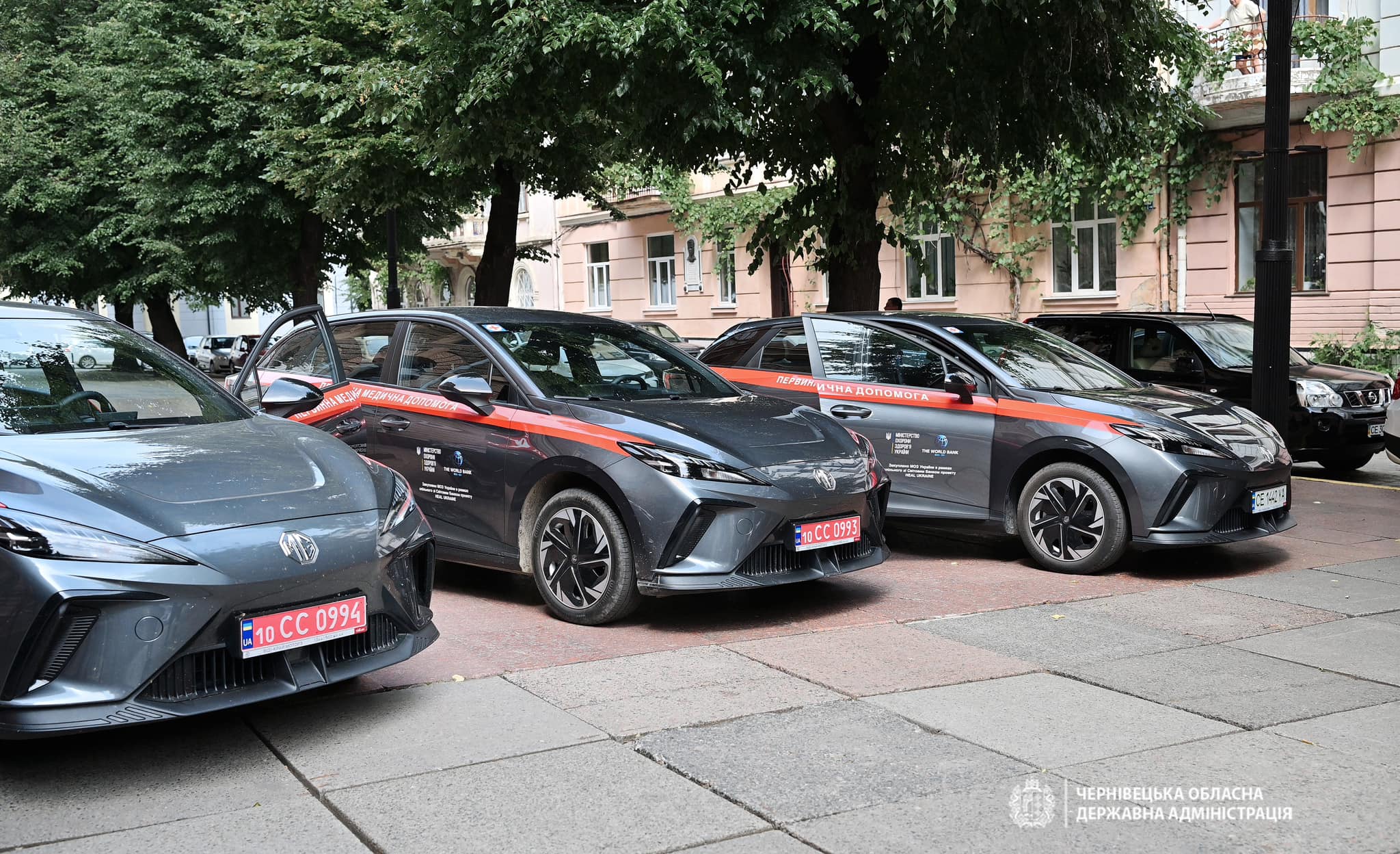 Буковинські медустанови отримали три електрокари 11 Буковинські медустанови отримали три електрокари