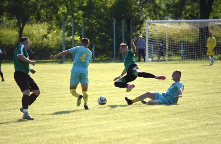 Чернівецька команда «Фазенда» лідирує у чемпіонаті області