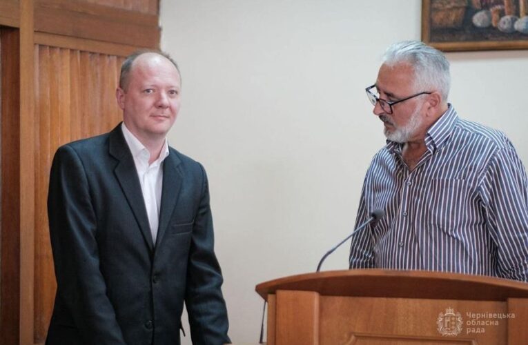 Депутат Чернівецької обласної ради не повернувся до України після відрядження