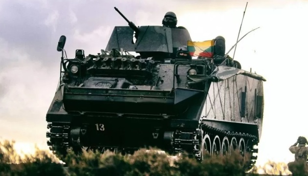Литва передає Україні 14 бронетранспортерів М113