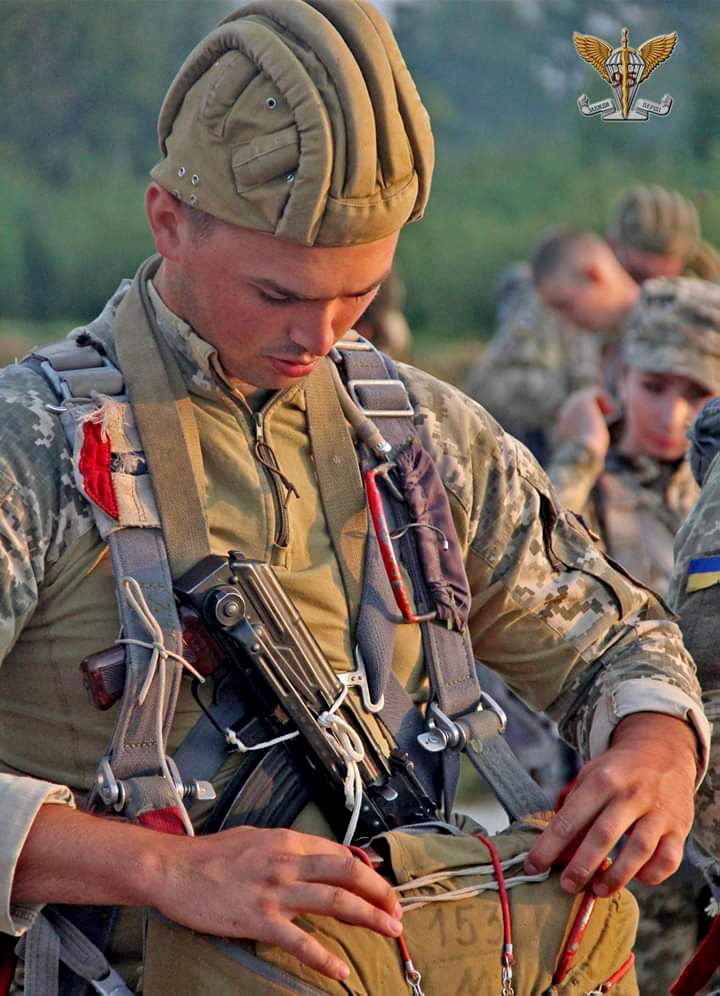 pamjati soldata oleksandra moroza pozivnij balu 98c7166