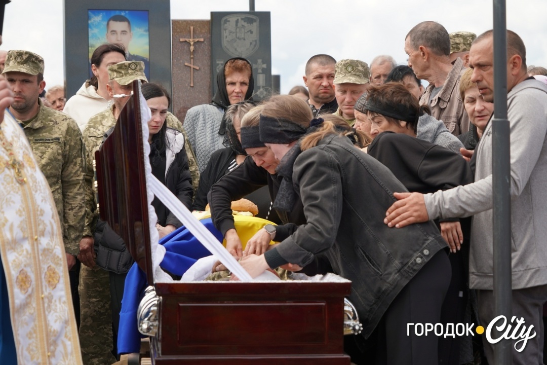 pamjati vazhkoatleta oleksandra pyelyeshenka 84bec5b