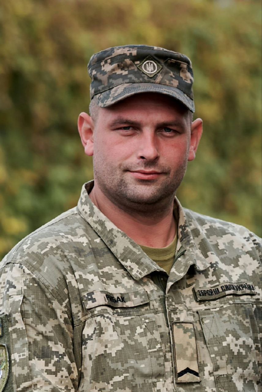 Памʼяті кулеметника, володаря Сталевого Хреста Миколи Рибака (позивний «Окунь») 15 pamʼjati kulemetnika volodarja stalevogo hresta mikoli ribaka pozivnij okun f597843