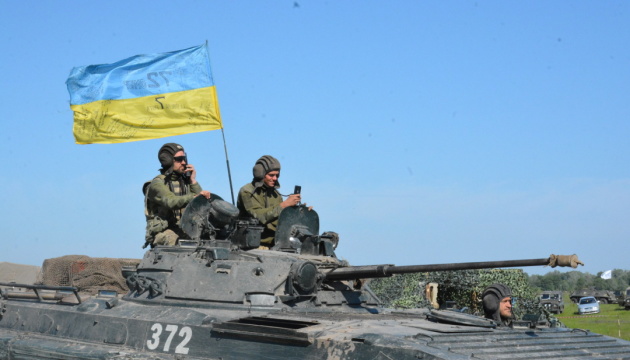 У Києві та області стартують військові навчання - перекидатимуть важку техніку
