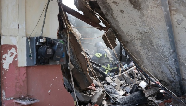 У лікарні помер харків'янин, якого вчора врятували з-під завалів після авіаудару РФ