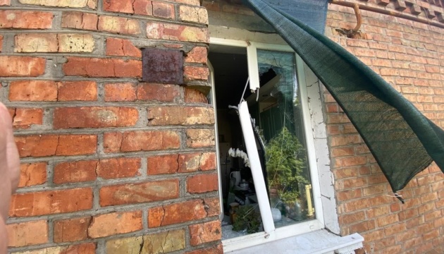 У селі на Херсонщині внаслідок ворожого обстрілу постраждали двоє людей