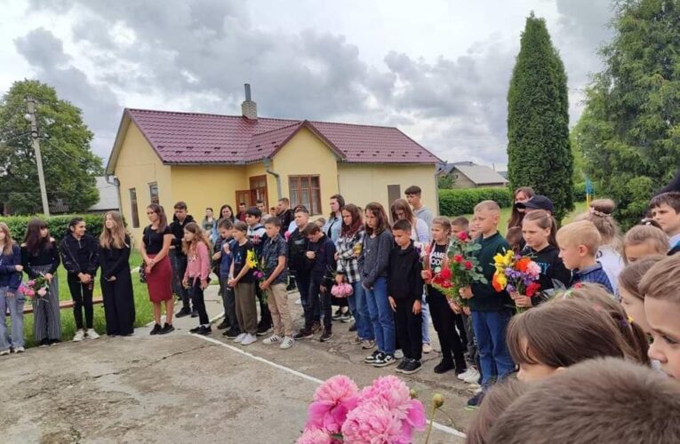 У Сторожинці відкрили меморіальні дошки полеглим захисникам